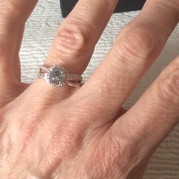 HOLD Kay Jewelers White Sapphire Ring - Picture 7 of 8